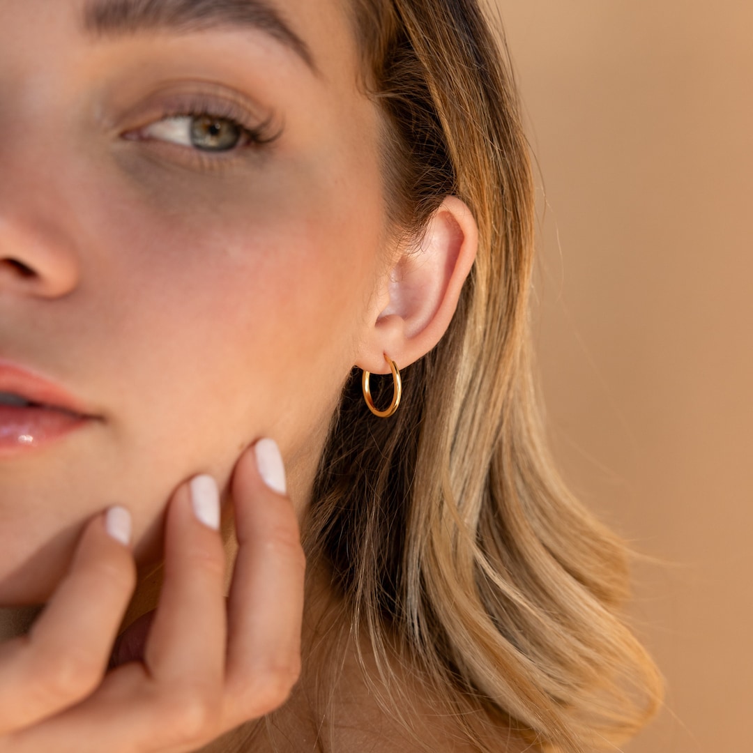 Classic Hoop Earrings by Caitlyn Minimalist • 14mm Elegant Hoop Earrings • Lightweight Stackable Earrings • Anniversary Gift • ER393