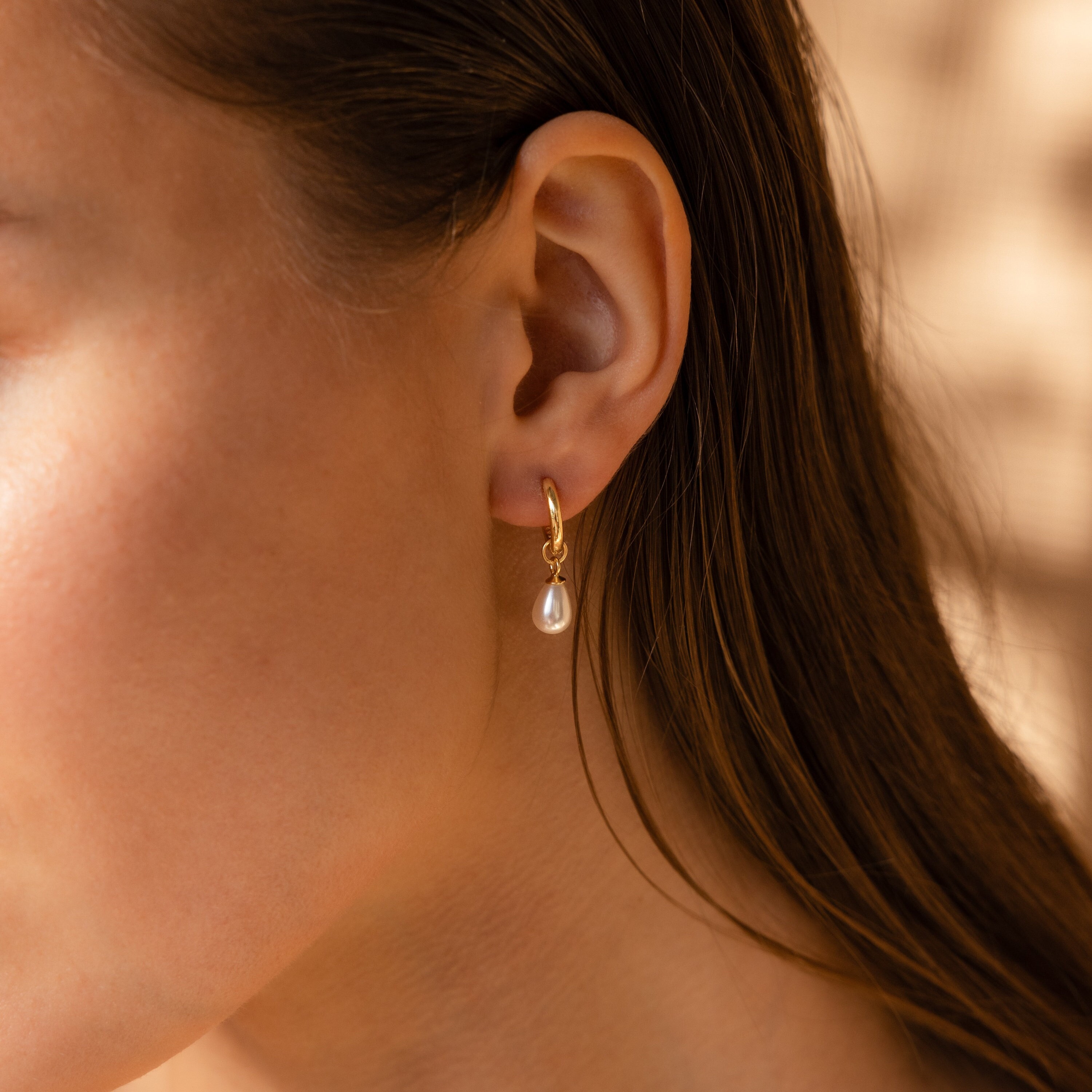【MONDAY EDITION】Teardrop Pearl Hoop Earrings ピアス MONDAY EDITION】Teardrop Pearl Unbalanced Earrings ピアス ピアス