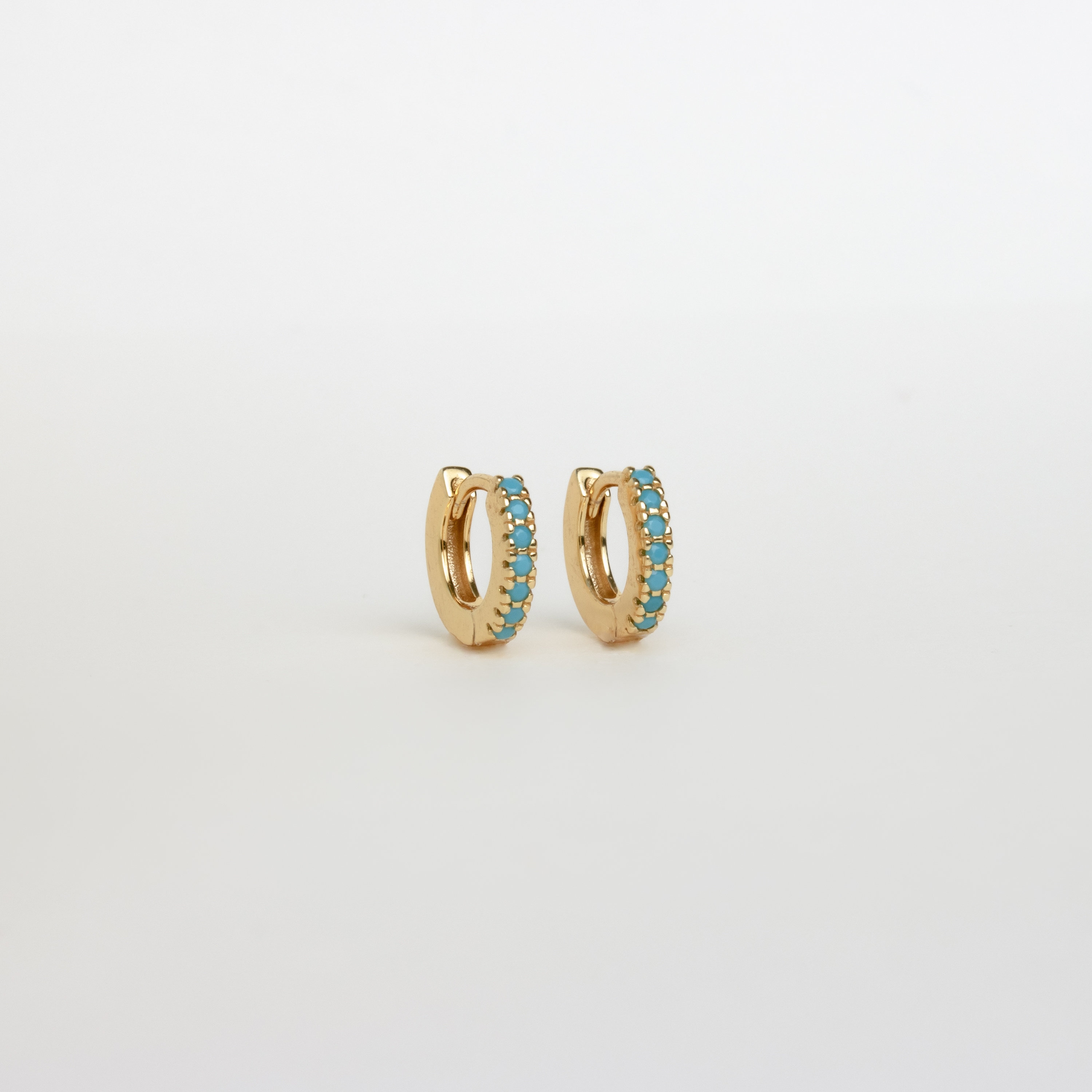 Turquoise Huggie Earrings • Small Hoop Earrings • Perfect Boho Gemstone Earrings • Summer Earrings • Birthday Gift for Her • ER144