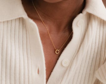 Linked Pendant Necklace by Caitlyn Minimalist • Interlocking Circles Necklace • Minimal Jewelry • Sister Necklace • NR137