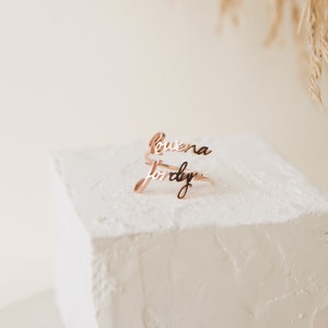 Doppelter Namensring Ring mit zwei Namen aus Sterlingsilber, Gold und Roségold Personalisiertes Geschenk für Mama Geschenk für die beste Freundin RM75F68 Bild 2