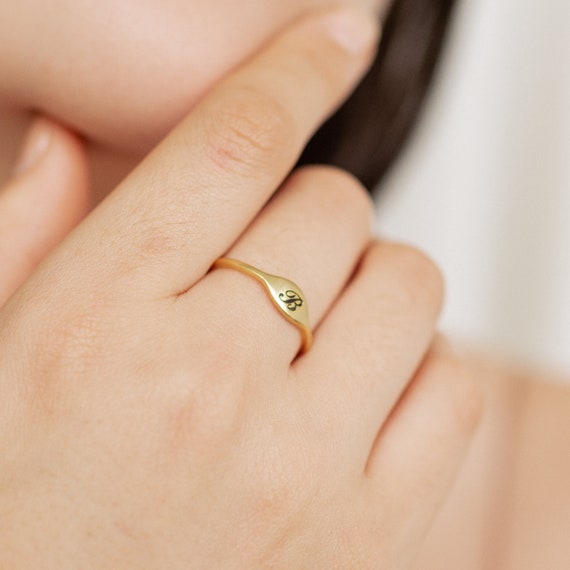 14K Gold & Diamond Initial Ring – Sabrina Design