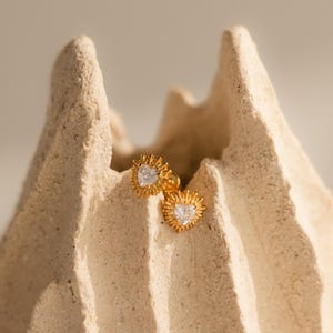 Diamond Sunburst Heart Earrings by Caitlyn Minimalist • Vintage Flat Back Studs • ER834