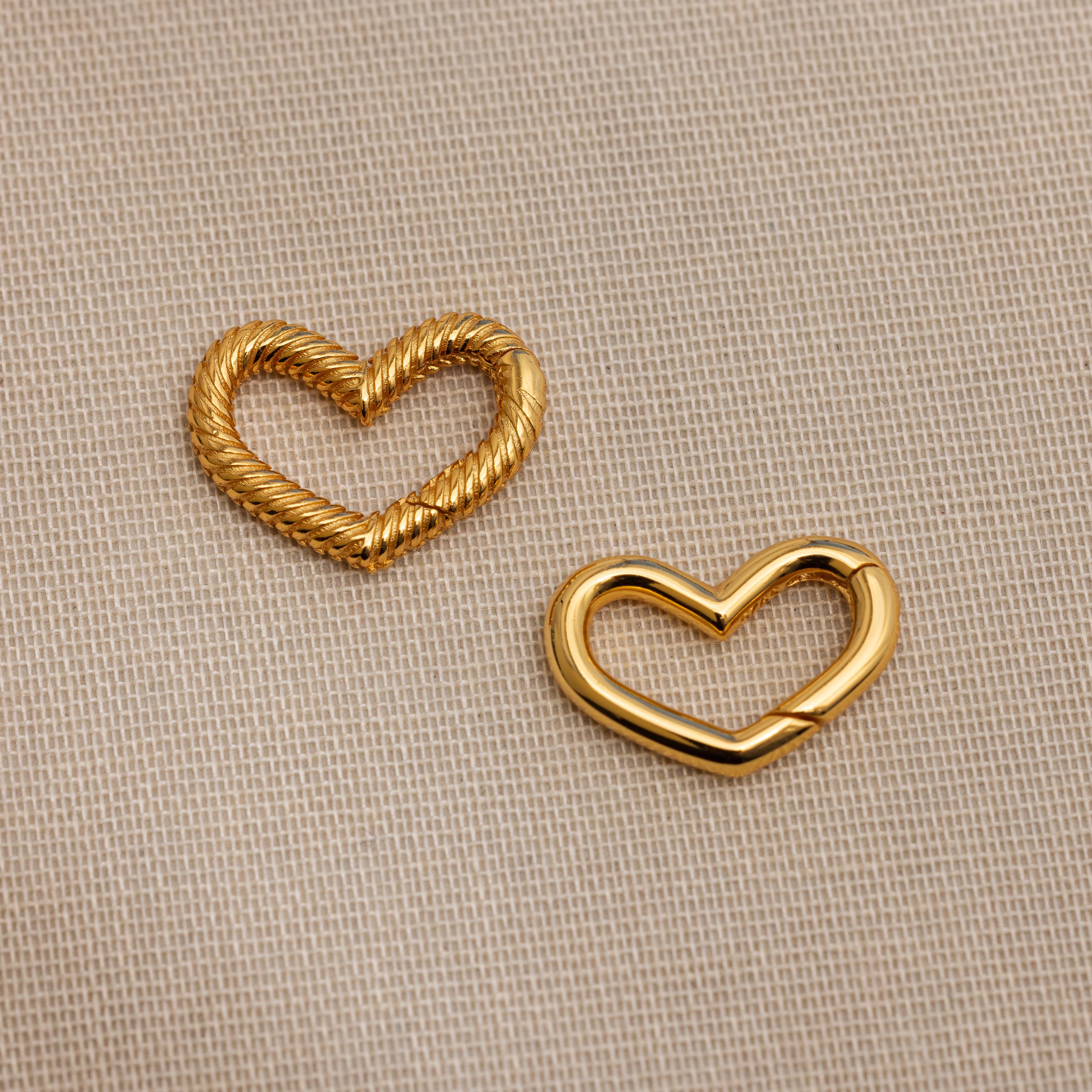 BASICS⭐︎GOLD PLATING HEART CARABINER Gold Plating Heart Carabiner – BASICKS