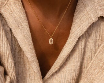 Collar Art Deco con pavé de Caitlyn Minimalist • Collar con diamantes baguette flotantes • Joyería para damas de honor • Regalo perfecto para la esposa • NR169