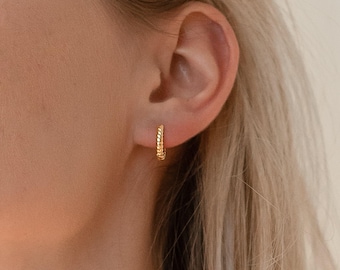 Twisted Huggie Earrings by Caitlyn Minimalist • Dainty Huggie Hoops • Spiral Hoop Earrings • Gold Jewelry • Birthday Gift for Her • ER046