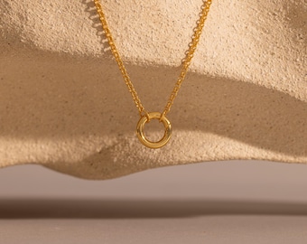 Kabelcirkelbedelketting van Caitlyn Minimalist • Sierlijke ringhouderketting • Karabijnhaak • Bedel • Vriendencadeau • NR267
