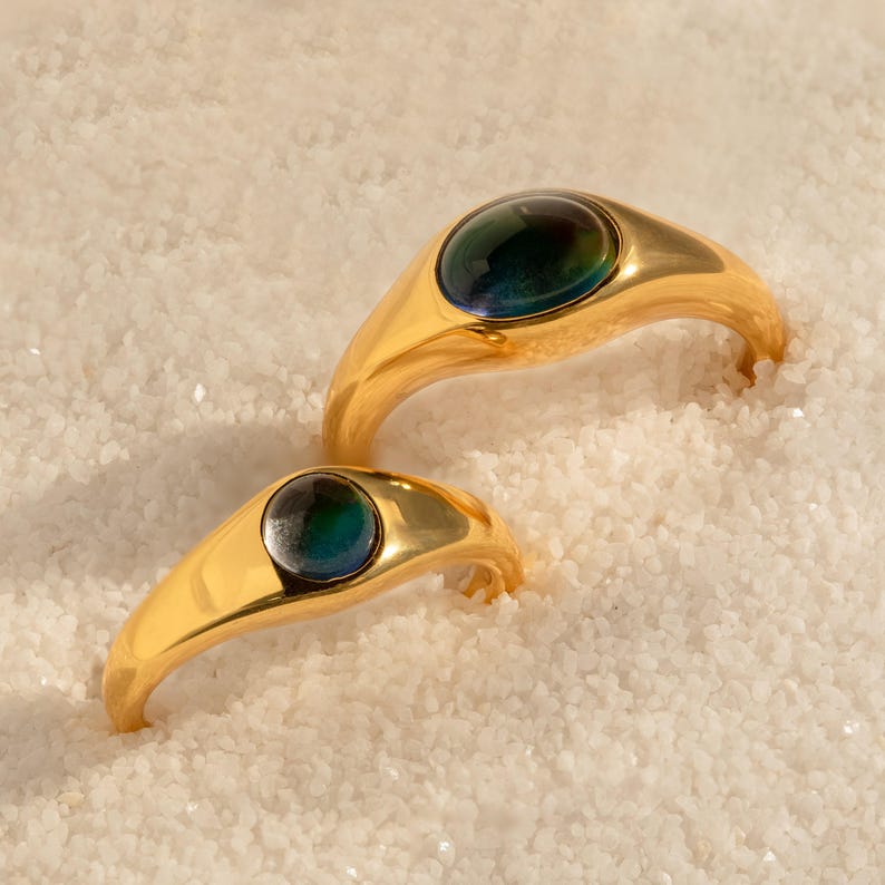 Signet Mood Rings by Caitlyn Minimalist • Statement Gemstone Rings in Bold & Mini • Cute Gold Y2K Jewelry • Perfect Birthday Gift for Sister image 7