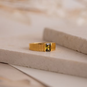 Peridot Statement Signet Ring by Caitlyn Minimalist Gold Vintage Cocktail Ring with Green Gemstone Graduation Gift for Daughter RR064 image 3