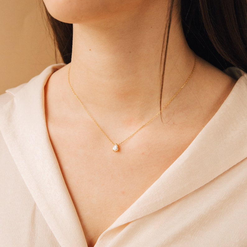 Teardrop Diamond Necklace by Caitlyn Minimalist Pear Diamond Necklace Minimalist Jewelry Perfect Gift for Her NR034 zdjęcie 5