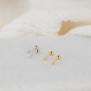 Aretes de corazón diminutos Aretes de corazón Aretes simples perfectos para ella Aretes de cartílago minimalistas Regalo para novia ER090 imagen 2