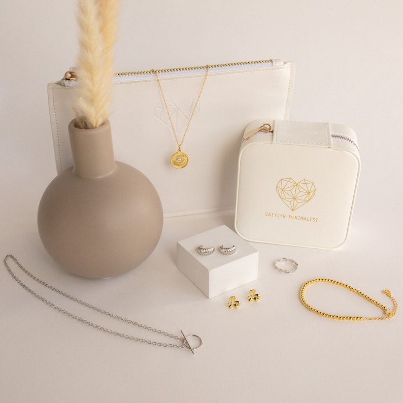 Caja de joyería misteriosa de Caitlyn Minimalist Conjunto de joyería sorpresa con collares, aretes y anillos valor de más de 75 Regalo de cumpleaños XR005 imagen 7