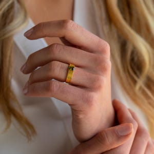 Peridot Statement Signet Ring by Caitlyn Minimalist • Gold Vintage Cocktail Ring with Green Gemstone • Perfect Gift for Mom • RR064 image 2