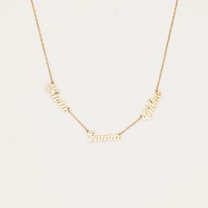 Perfekt present till mamma • Halsband för familjenamn i guld och silver • Halsband för barnnamn • Halsband för mormor • Personlig present • NH05F97 bild 2