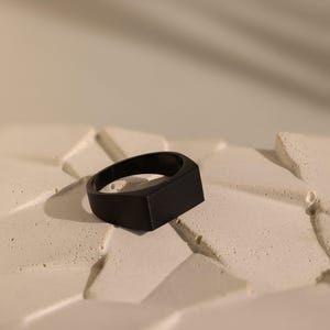 Men's Black Signet Ring by CaitlynMinimalist • Statement Ring for Him • Minimalist Men's Ring Band, Everyday Jewelry • Husband Gift • RR116