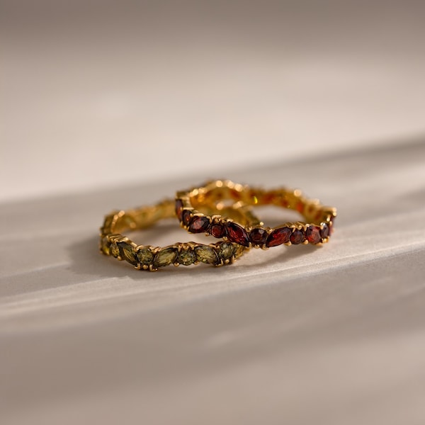Bague de tennis avec pierre de naissance marquise par Caitlyn minimaliste • Bague éternité vintage avec pierres précieuses • Bijoux personnalisés • Cadeau d'anniversaire personnalisé • RM173