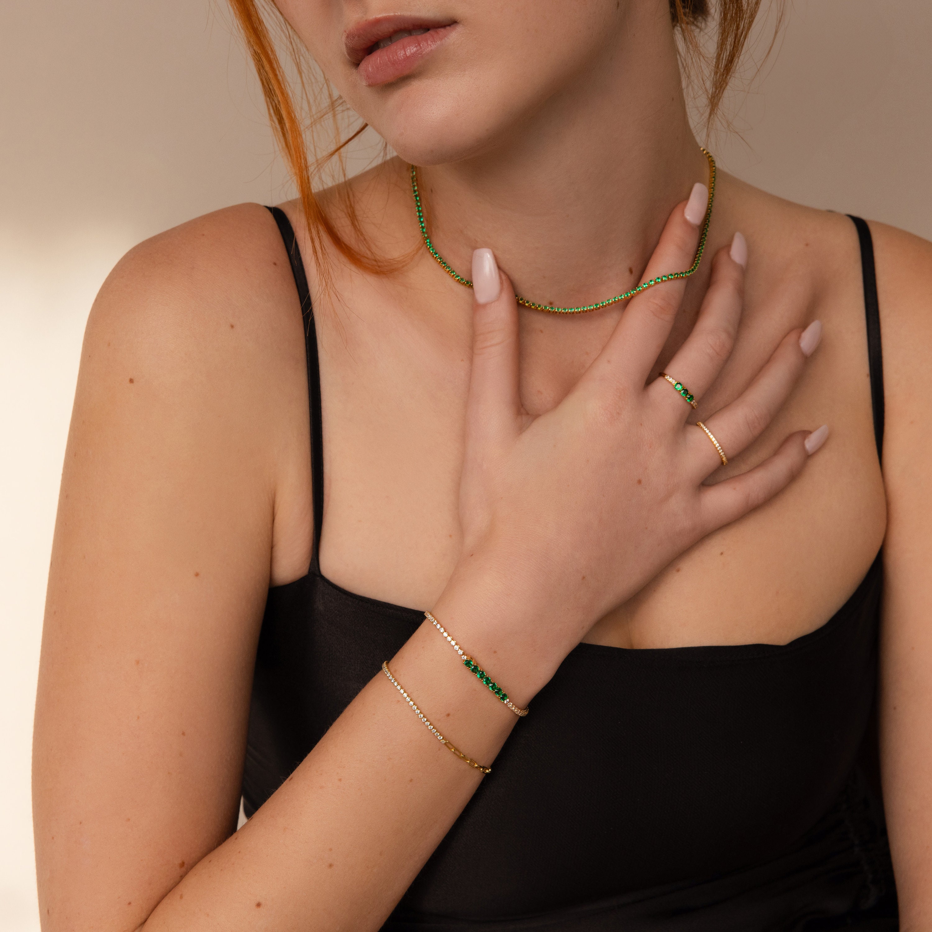 Caitlyn Minimalistのエメラルドテニスブレスレット • ゴールド Caitlyn Minimalistのエメラルドテニスブレスレット • ゴールド