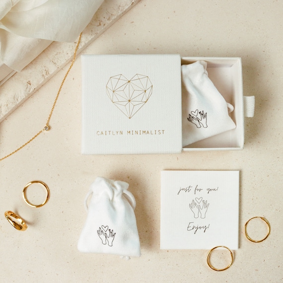 Caitlyn Minimalist フラワーパールステーションネックレス Dainty Flower Pearl Station Necklace | Caitlyn Minimalist