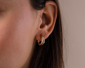 Oval Duo Hoop Earrings by Caitlyn Minimalist • Double Front Huggie Earrings • Everyday Statement Jewelry • Gift for Her • ER804