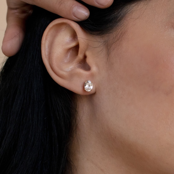 15 ct Oval Stud Earrings  Avtaara Jewelcarnation  Online Jewellery  Shopping Store