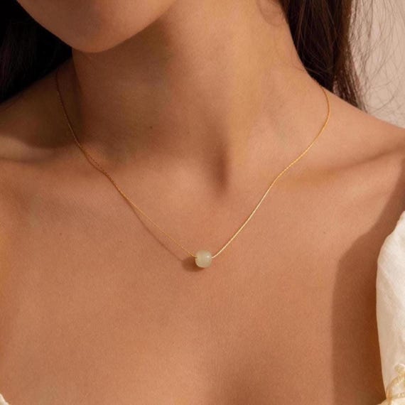 Caitlyn Minimalistの翡翠ビーズネックレス • 上品なグリーンの宝石 