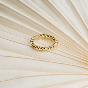 Gold Twisted Ring by Caitlyn Minimalist • Eternity Ring • Minimalist Ring • Stacking Ring • Thick Twist Ring • RR002