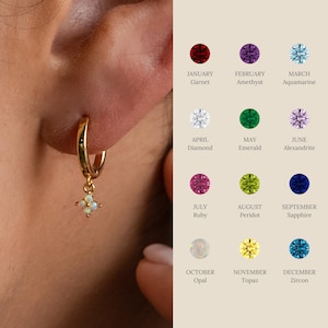 Efeu-Ohrringe mit Geburtsstein-Anhänger von Caitlyn Minimalist • Hübsche Hängeohrringe mit Blume • Alltags-Creolen • Schmuckgeschenk mit Edelsteinen • ER698