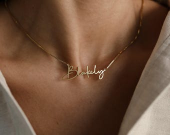 Collar con nombre personalizado de Caitlyn Minimalist • Collar con nombre en oro y plata con cadena de caja • Regalo de cumpleaños • Regalo personalizado • NM81F91