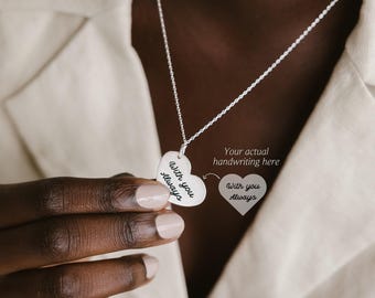 Collar con dije de corazón y escritura a mano de Caitlyn Minimalist • Collar con escritura a mano personalizada • Joyería conmemorativa personalizada • Regalo para mamá • NM32