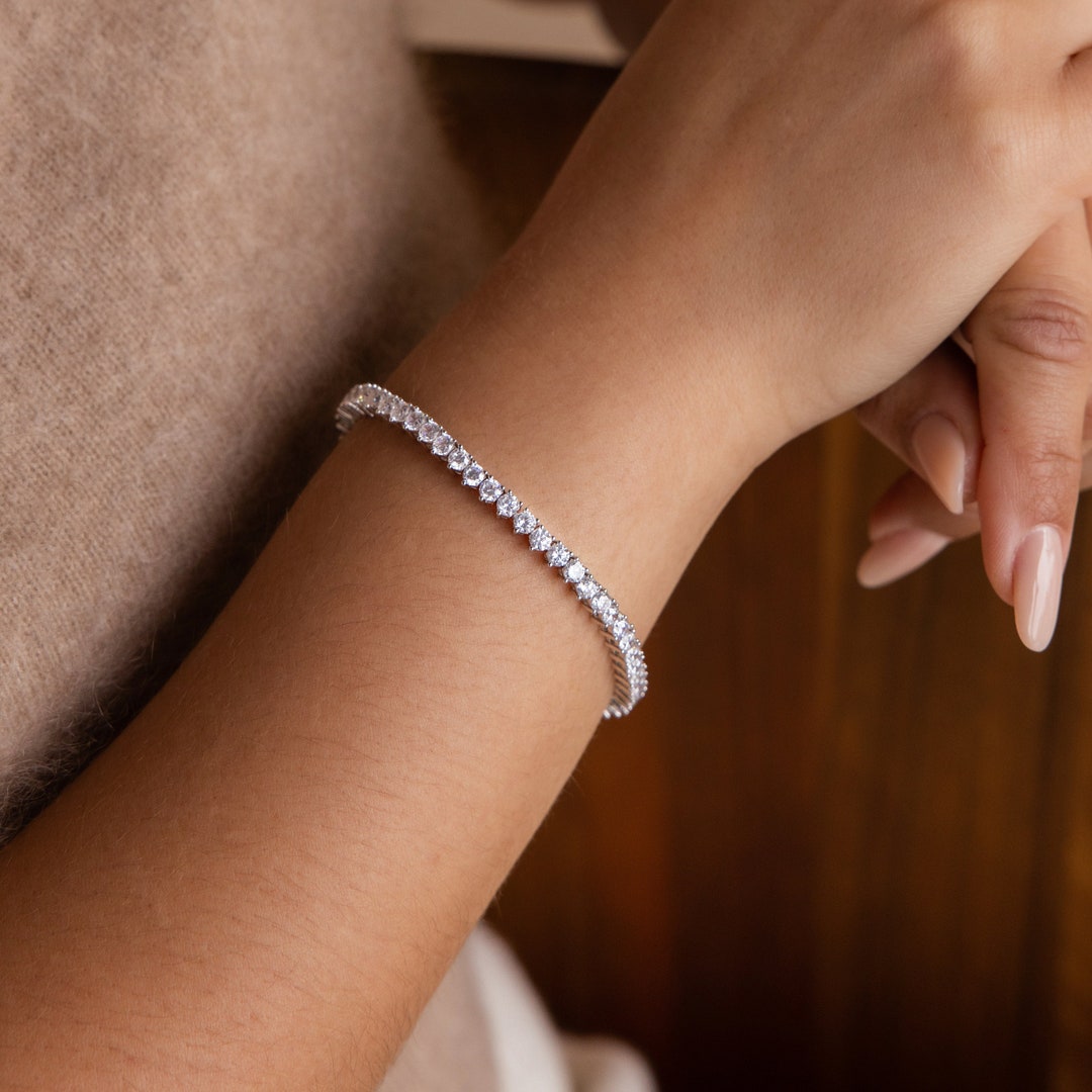 3 Prong Tennis Bracelet by Caitlyn Minimalist • Gold