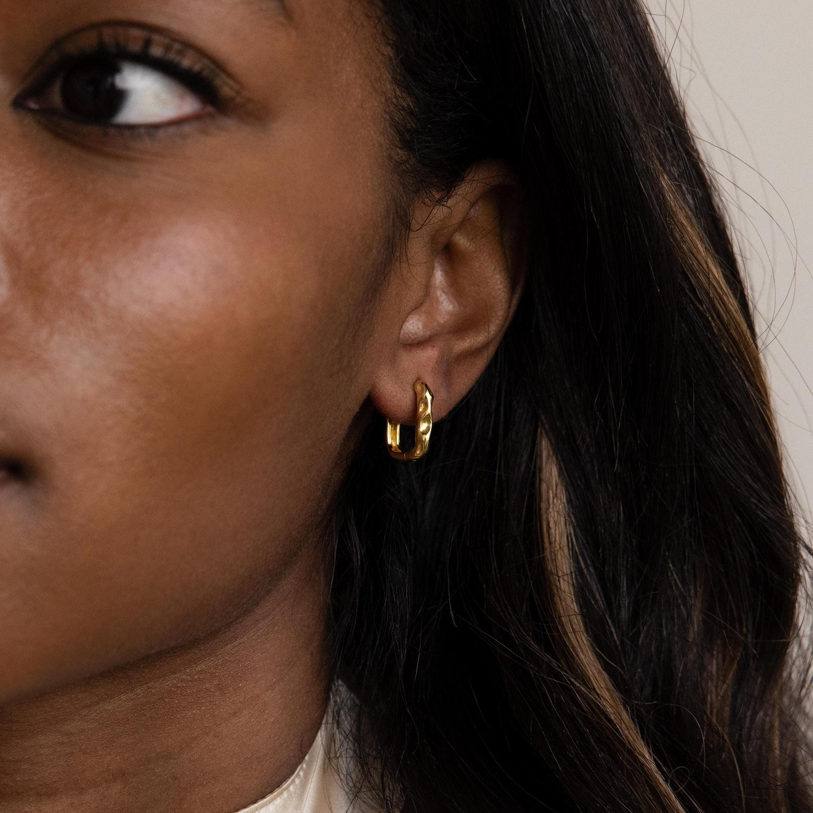 Hammered Rectangle Hoop Earrings by Caitlyn Minimalist • Dainty Textured Geometric Earrings for Everyday Wear • Gold Jewelry Gift • ER647