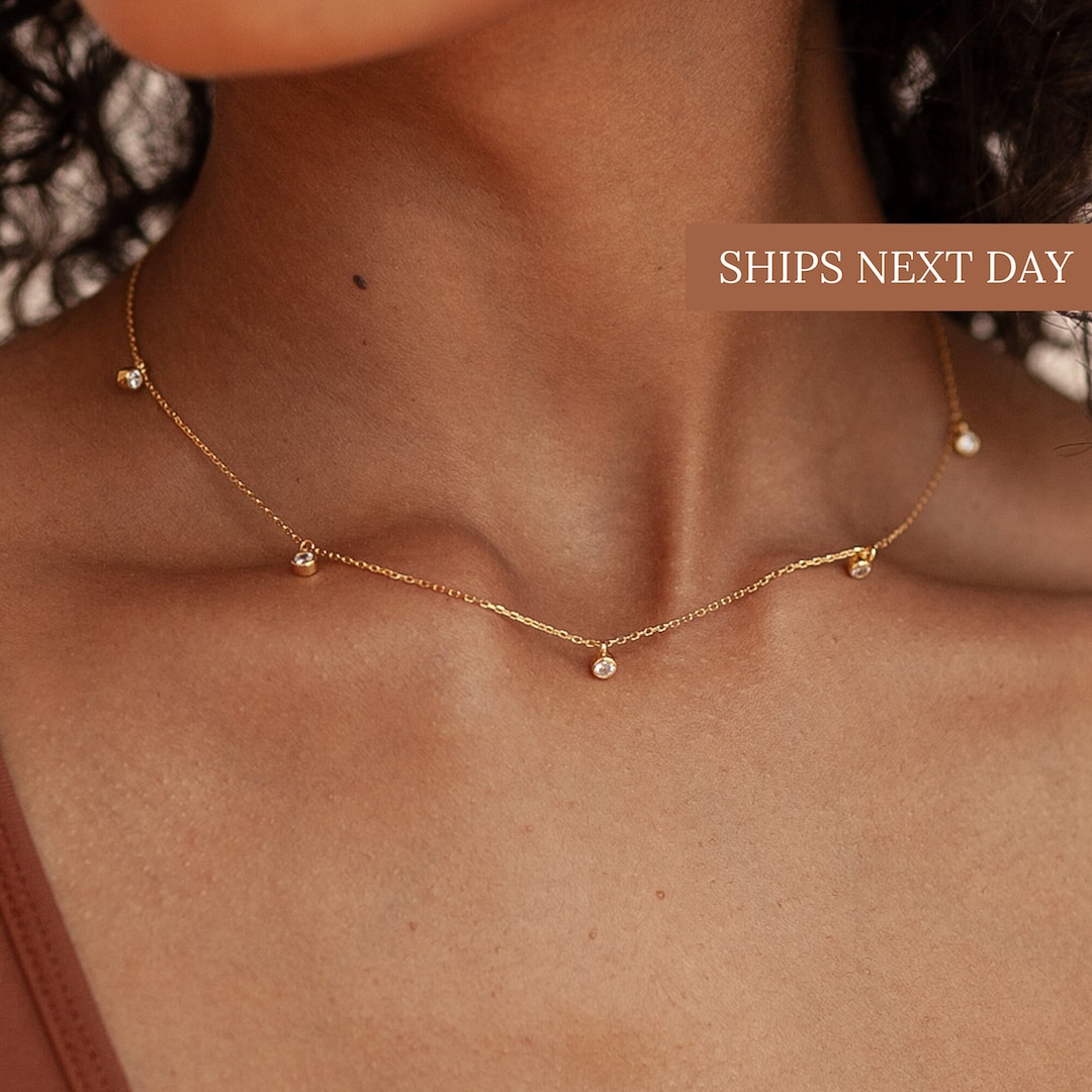 【関税・送料無料】Caitlyn Minimalist★Rae Diamond ネックレス Dainty Rae Teardrop Diamond Necklace | Caitlyn Minimalist