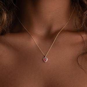 Collar de corazón con granate y diamante de Caitlyn Minimalist • Collar con colgante de piedra natal roja • Joyería vintage • Regalo para novia • NR287