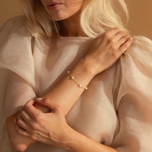Pearl Station Bracelet by Caitlyn Minimalist • Dainty Pearl Bracelet • Beaded Charm Bracelet • Simple Gold Jewelry • Gifts for Mom • BR054