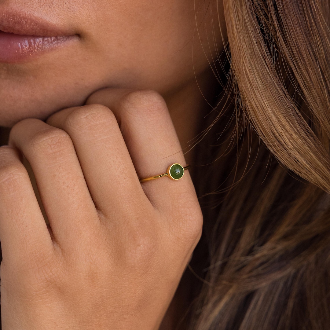 Round Jade ring main image 1