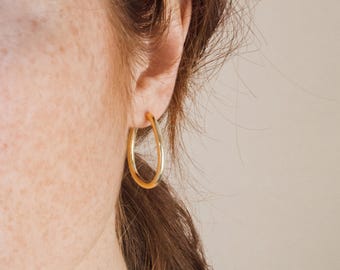 Pendientes de aro ovalados • Pendientes de oro • Pendientes de aro • Pendientes llamativos • Pendientes para el día a día para mamá • Regalo perfecto para ella • ER070