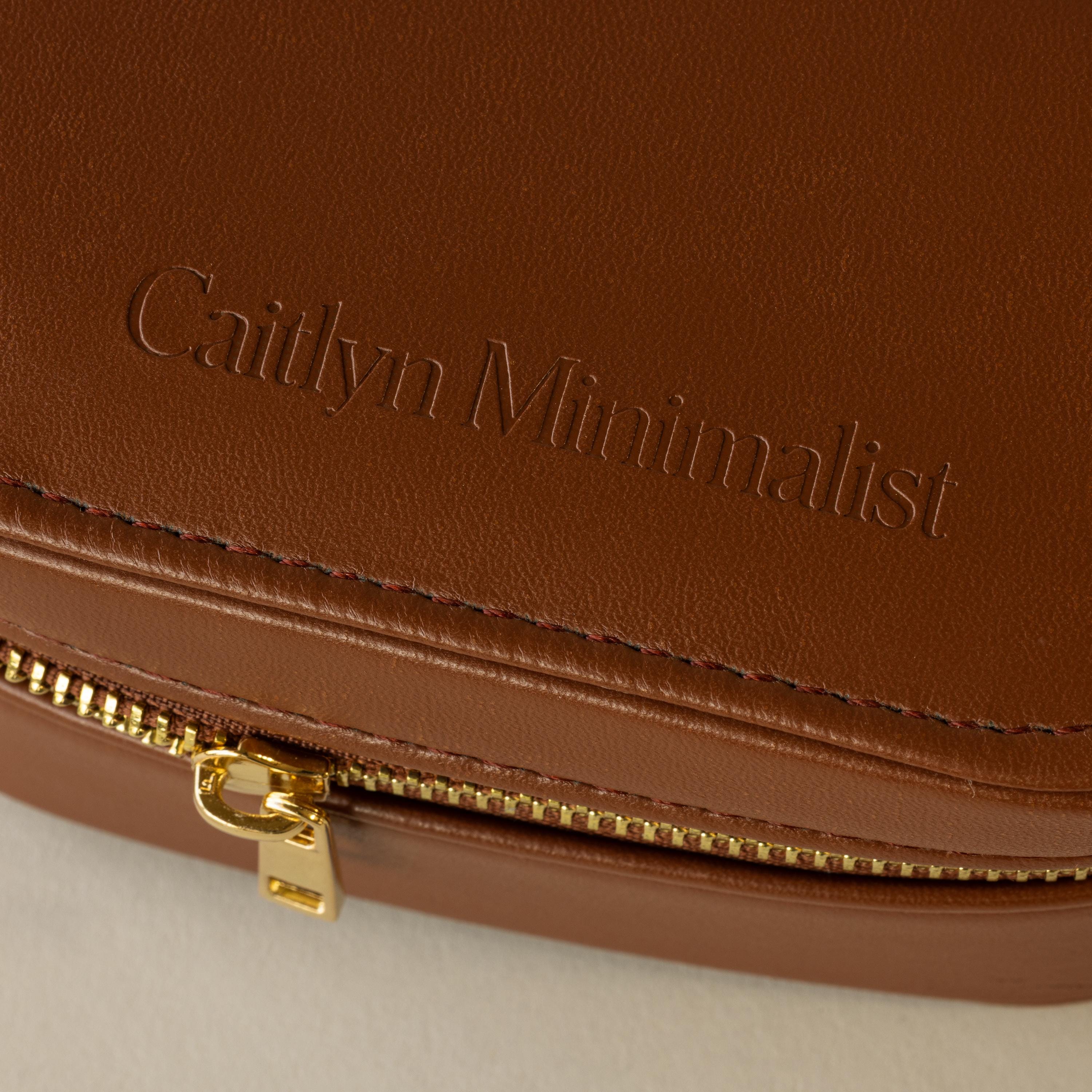 【Caitlyn minimalist】オーバルレザージュエリーボックス★ Oval Leather Jewelry Box by Caitlyn Minimalist • Compact