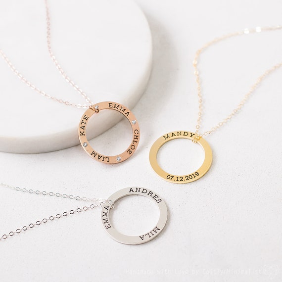 Personalised Family Circle Necklace - Circle Necklace - Name Necklace -  Personalised Circle Necklace - Gift For Her