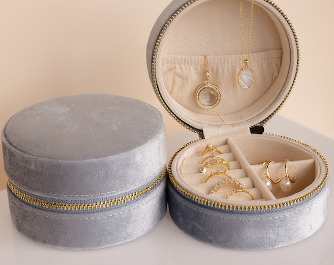 round jewelry box liberty meadow main image 1