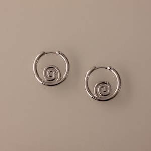 Spiral Swirl Hoops by Caitlyn Minimalist • Chunky Spiral Wave Hoop Earrings in Silver • Boho Summer Jewelry • Best Friend Gift • ER852