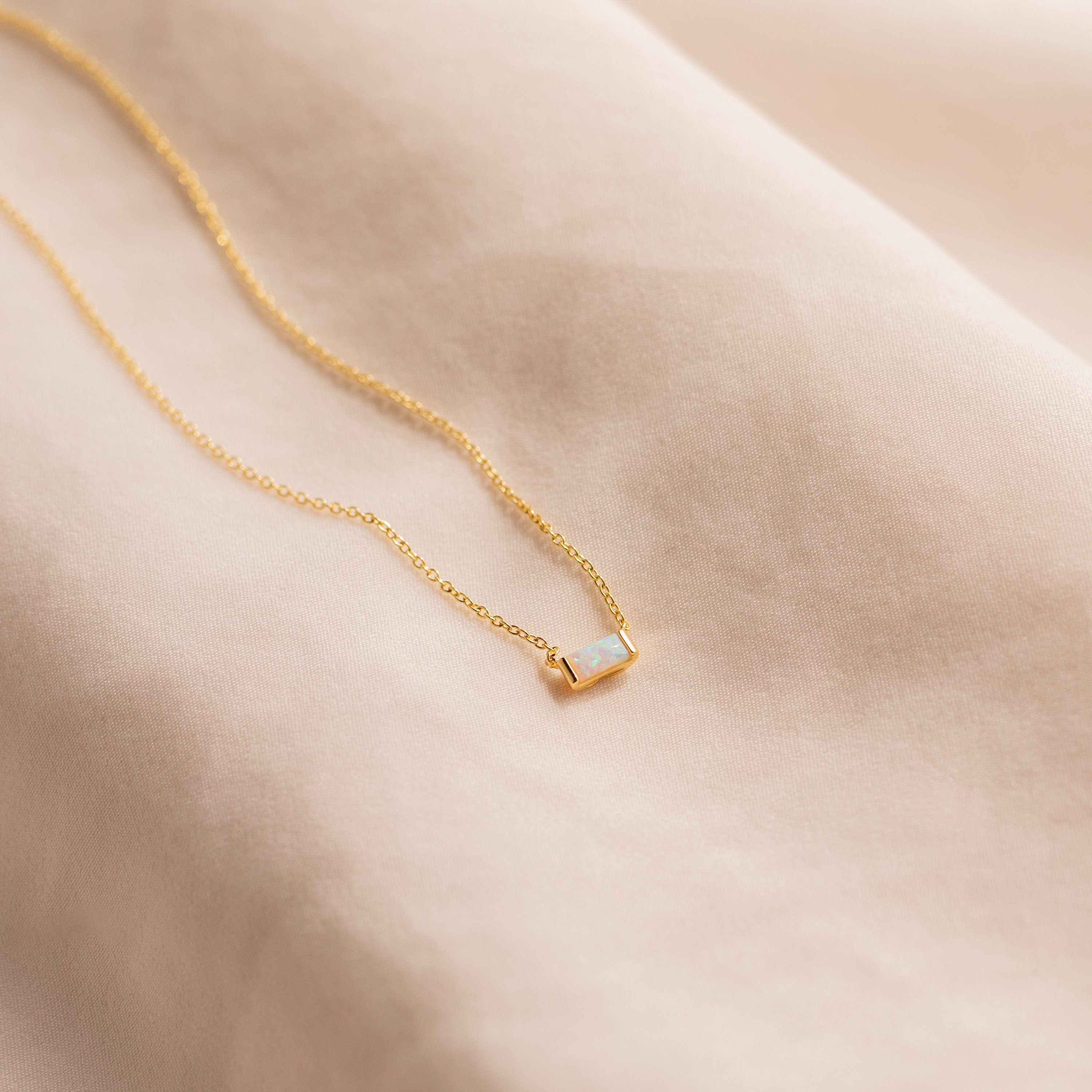 Dainty Baguette Birthstone Necklace, Minimal Birthstone Necklace, Perfect Gift for Mom and Her