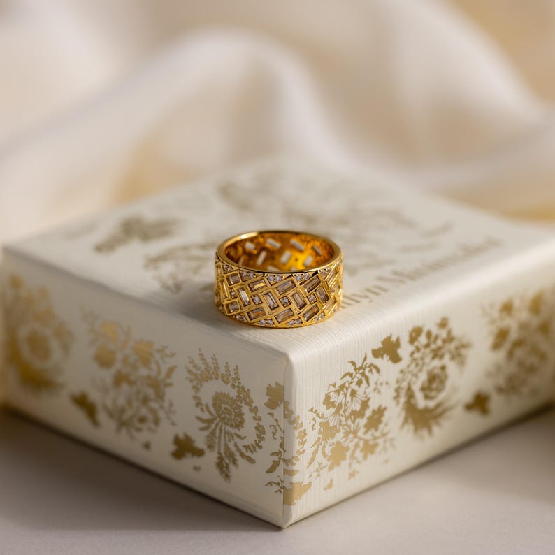 Anello baguette con diamanti a mosaico di Caitlyn Minimalist • Anello impilabile vintage massiccio • Gioielli Art Déco • Regalo di anniversario per la moglie • RR212 immagine 8