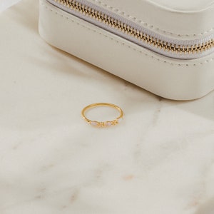 Delicado anillo de ópalo de Caitlyn Minimalista Anillo de marquesa de diamantes y ópalo Joyería celestial de oro delicado Anillo de promesa, regalo para ella RR072 imagen 5