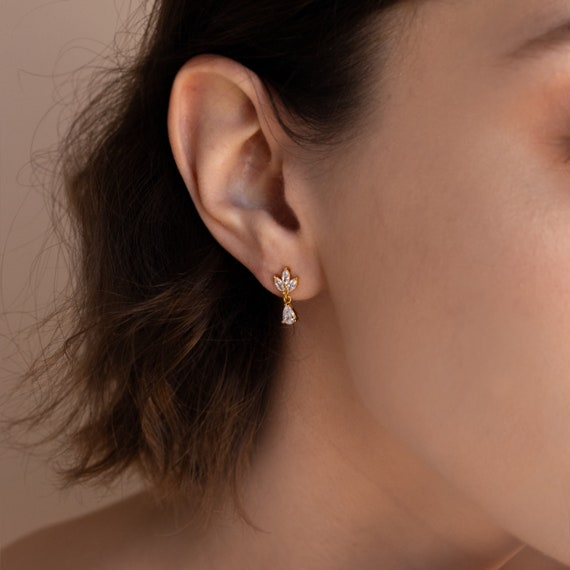 Flower Ribbon Marquise and Pear Dangle Drop Earrings Gold-plated Sterling Silver Flower Ribbon Marquise and Pear Dangle Drop Earrings Gold-plated Sterling Silver