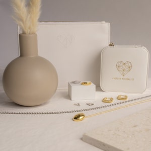 Caja de joyería misteriosa de Caitlyn Minimalist Conjunto de joyería sorpresa con collares, aretes y anillos valor de más de 75 Regalo de cumpleaños XR005 imagen 5