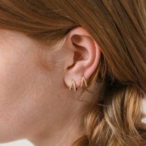 Duo Pave Creolen • Doppelcreolen • Pave Huggie Creolen • Diamantohrringe • Hochzeitsohrringe • Schmuck für Brautjungfern • ER137
