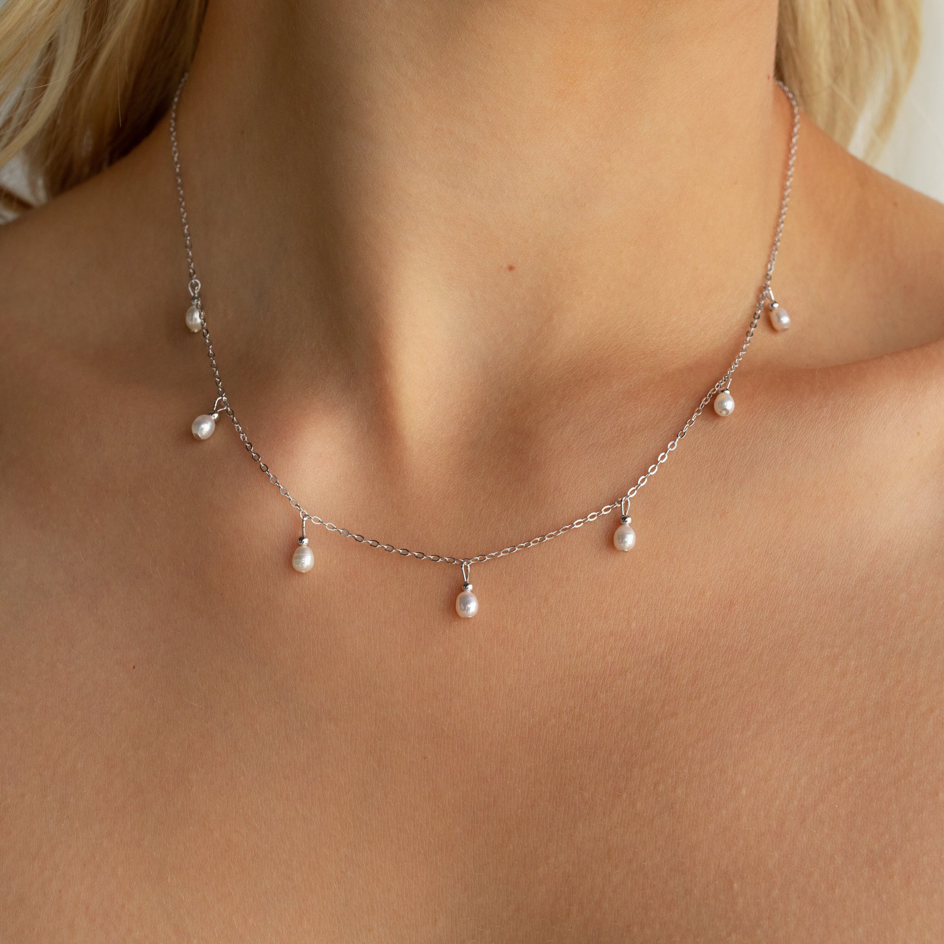 【CaitlynMinimalist】パールステーションYネックレス★国内発 Caitlyn Minimalistのパールステーションネックレス。ゴールドと