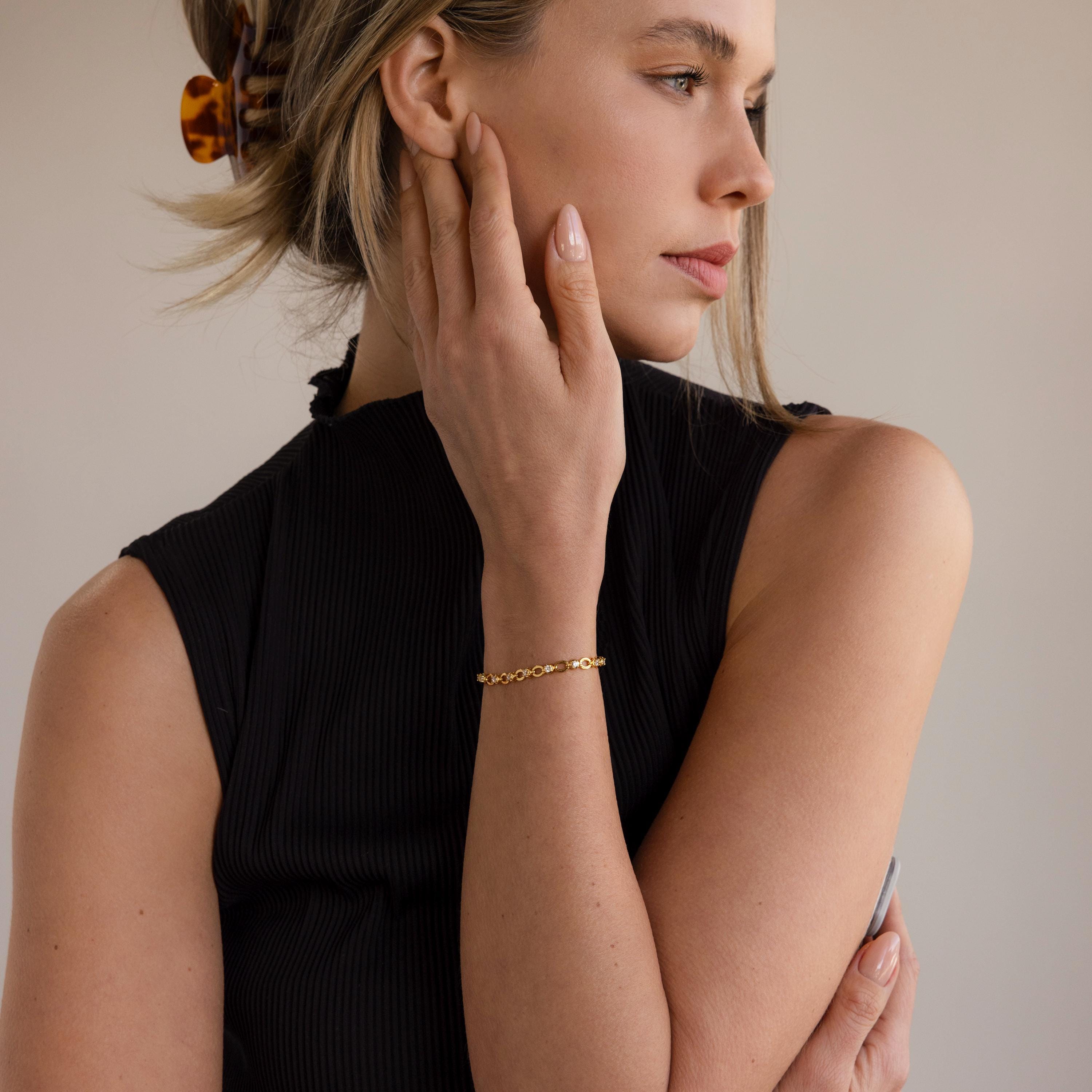 Caitlyn Minimalistのダイヤモンドリンクチェーンブレスレット