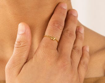 Knot Ring by Caitlyn Minimalist • Dainty Pinky Ring • Stacking Ring in Gold & Silver • Minimalist Jewelry • Friendship Gift • RR032
