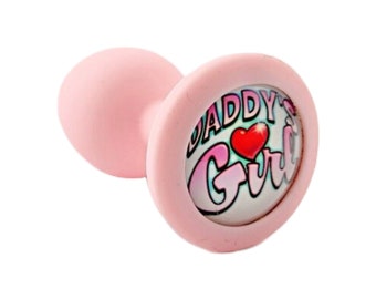 Pastel pink daddys girl buttplug.